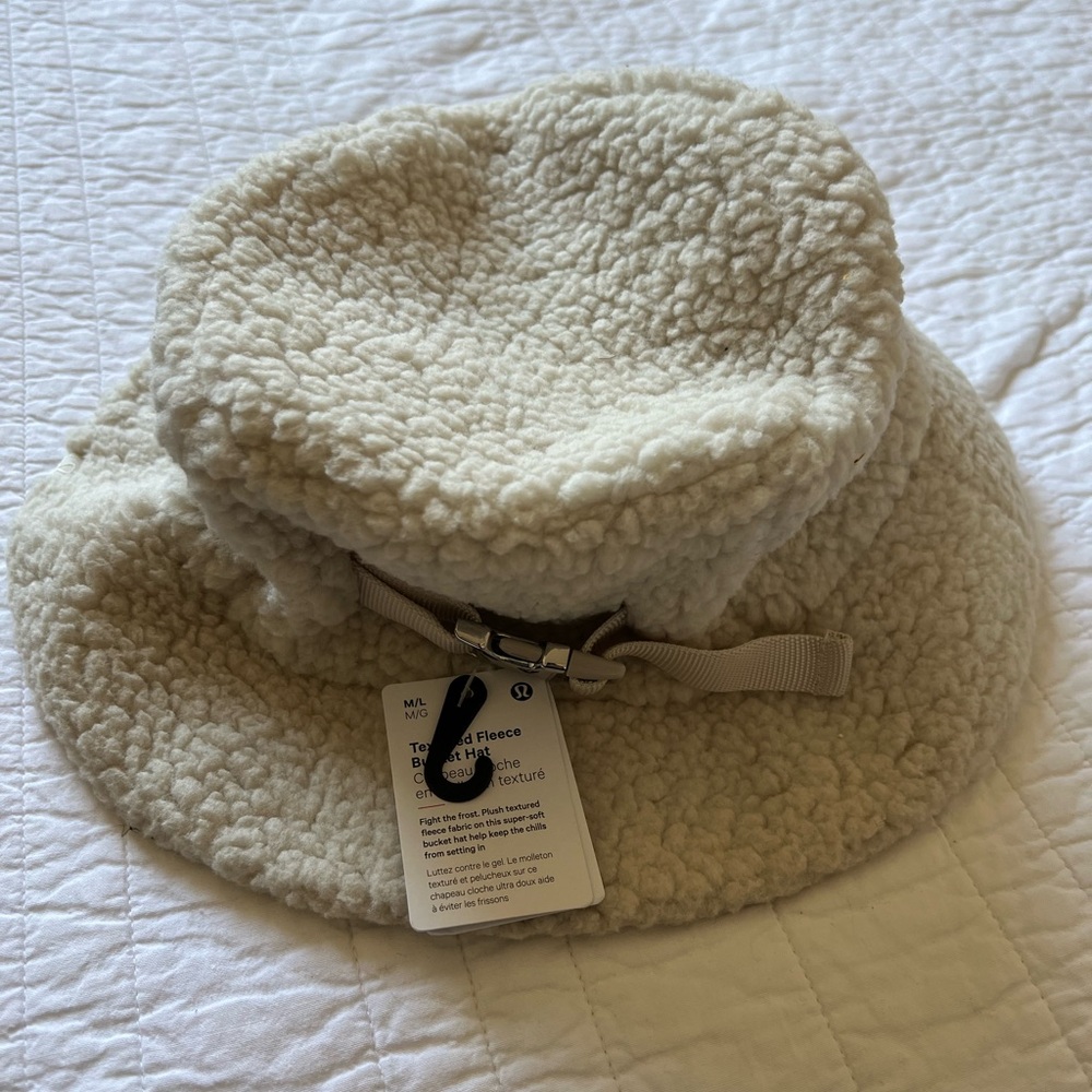 Lulu lemon fleece bucket hat